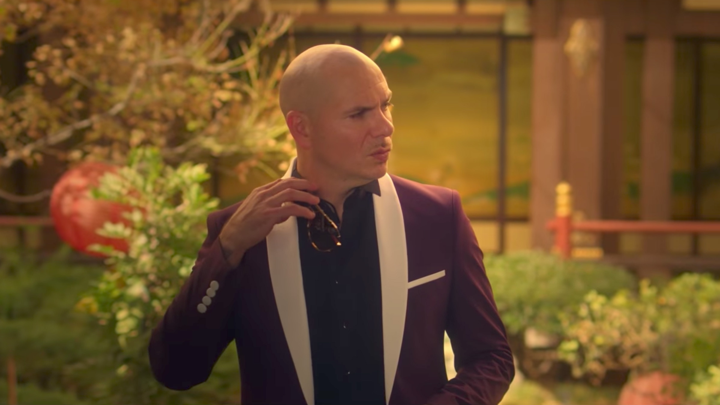 Pitbull Dropt Nieuwe Videoclip Por Favor Met Fifth Harmony Qmusic