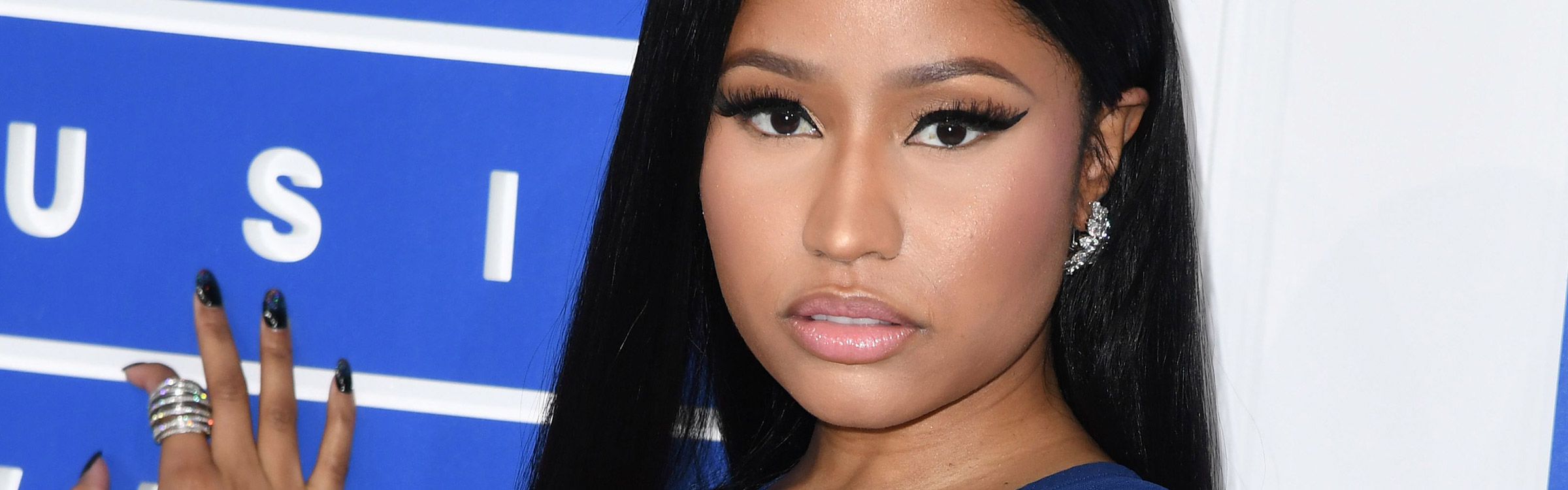 Header nicki