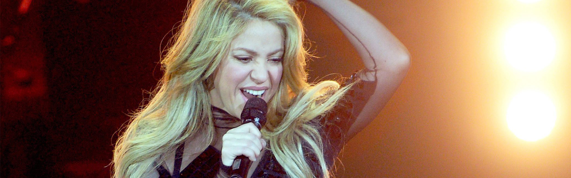Shakira headerr