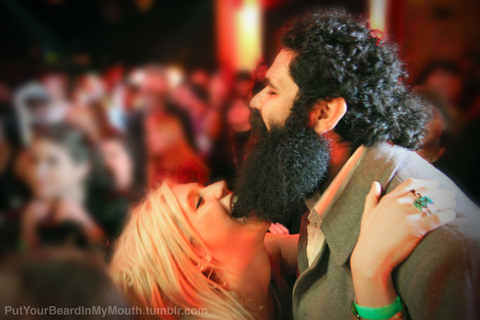 Kesha eating beard