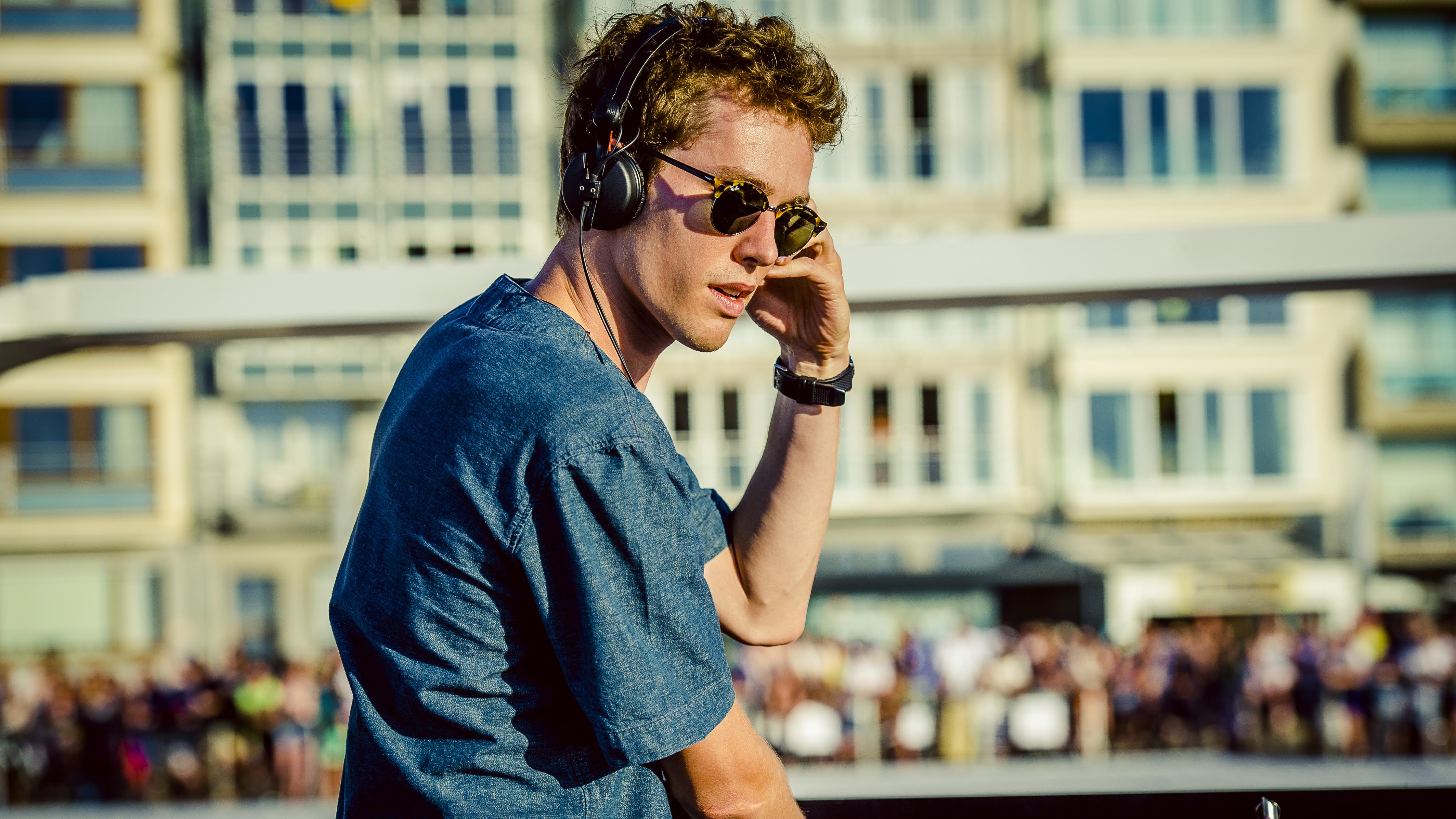 2016 07 19   qmusic   sunset concert lost frequencies   03 lost frequencies   010