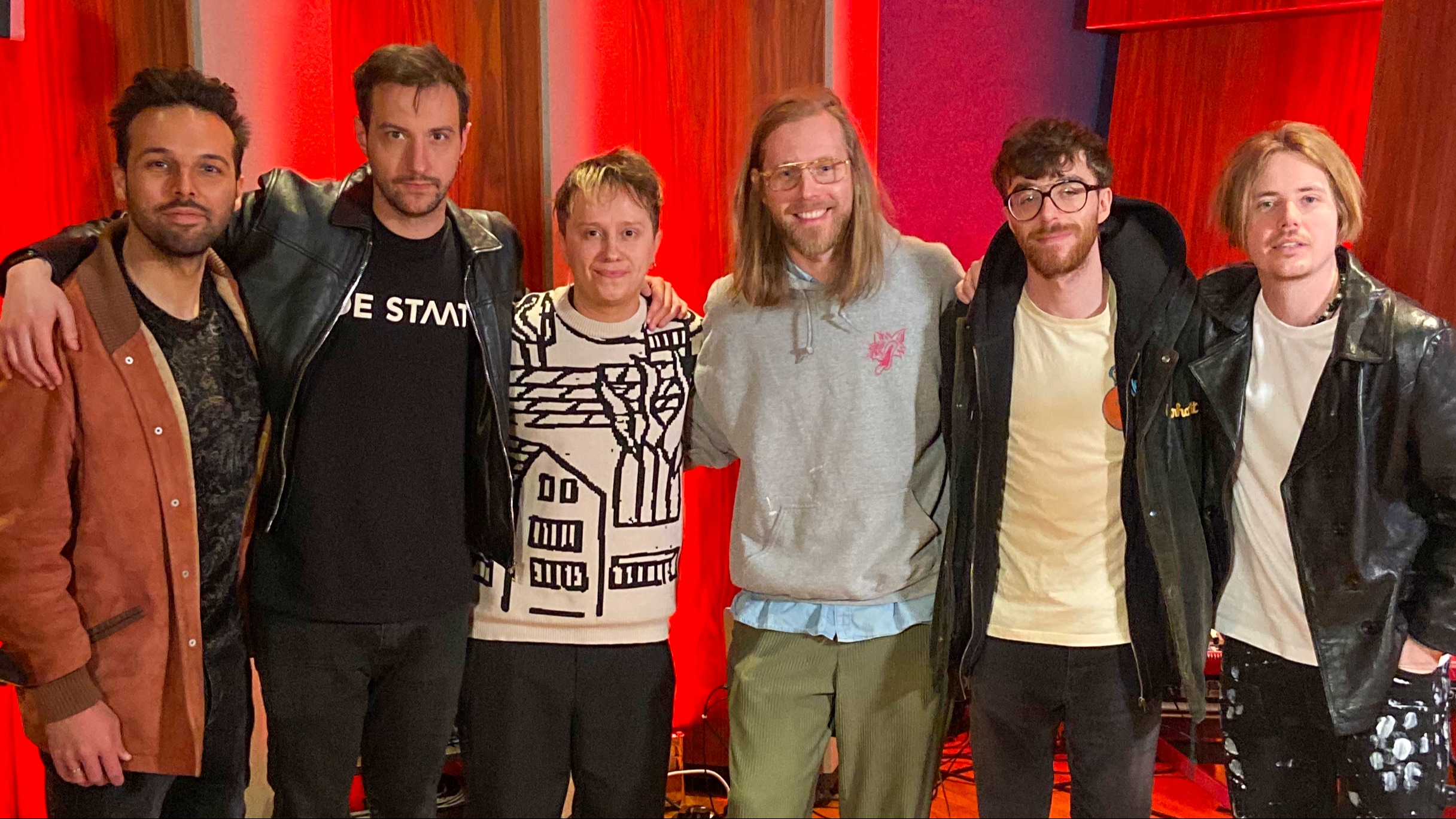 Nothing but thieves web