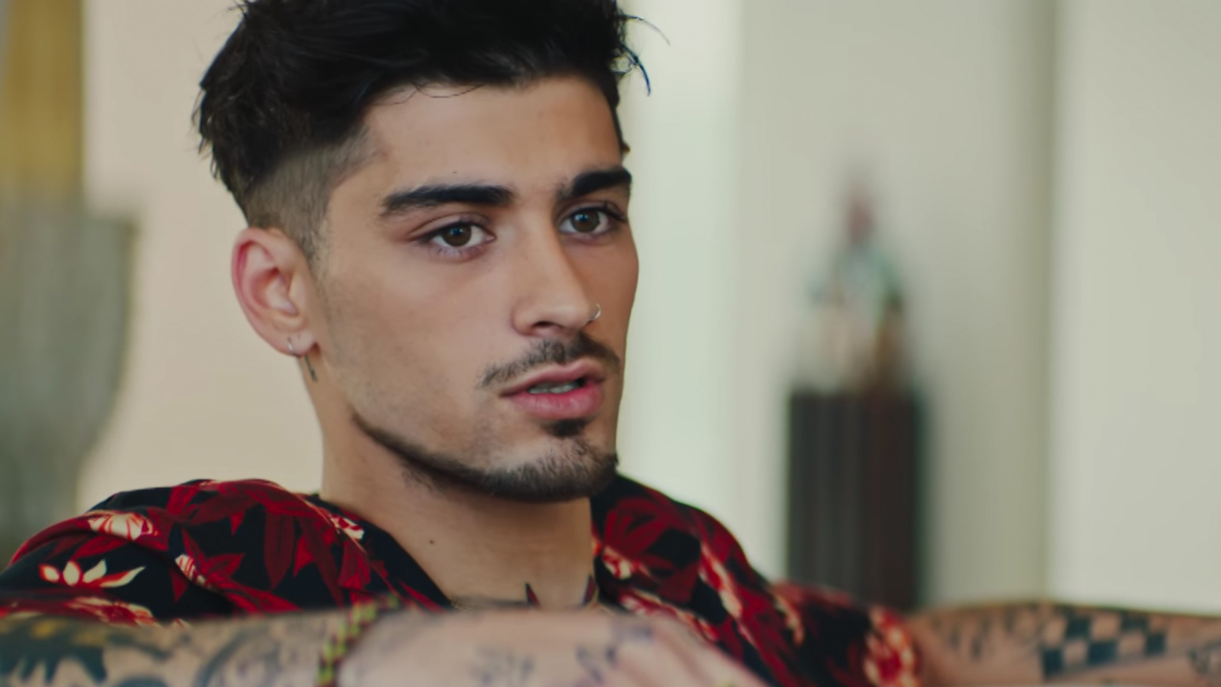 Let Me Is Zayns Nieuwe Single Qmusic 